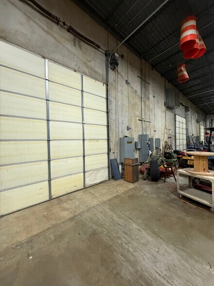 More Photos Of 4161 Getwell Rd, Memphis Warehouse For Sale