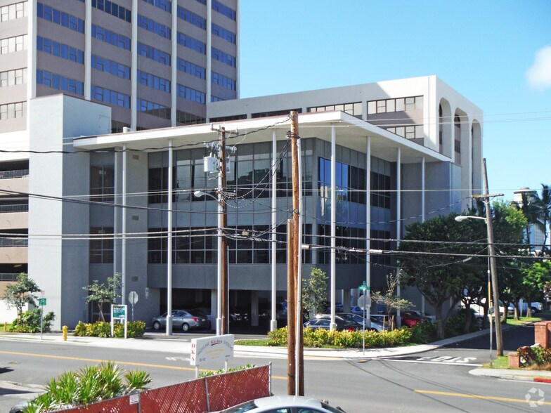 More Photos Of 1314 S king St, Honolulu Medical For Lease