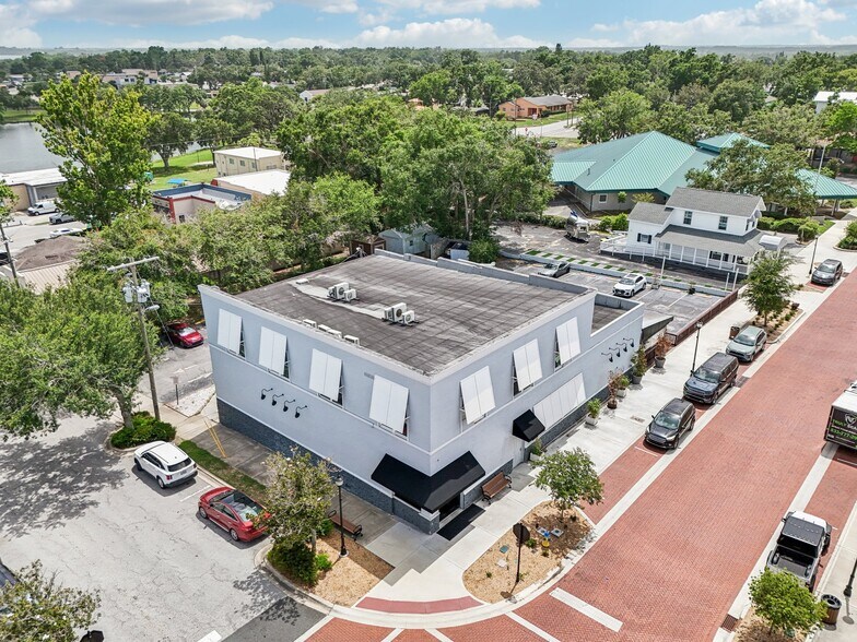 More Photos Of 801 W Montrose St, Clermont Restaurant For Sale