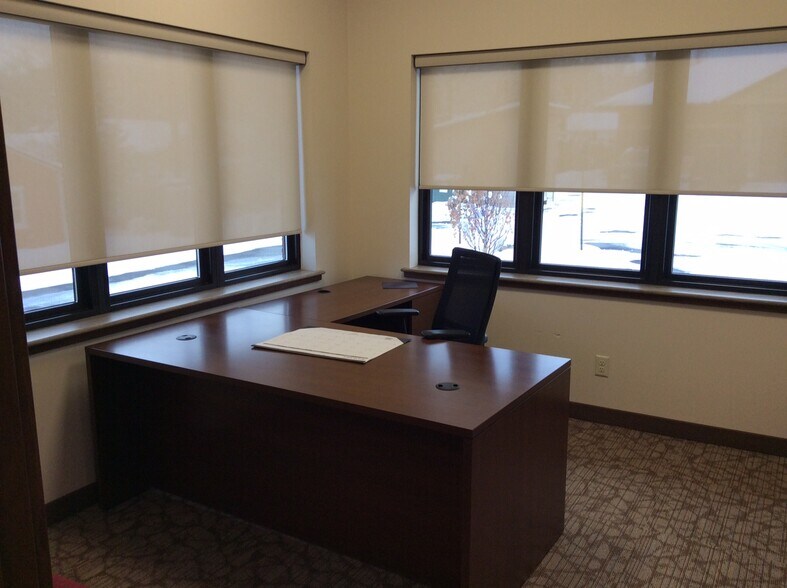 More Photos Of 3151 S Service Dr, Red Wing Storefront Retail Office For Lease