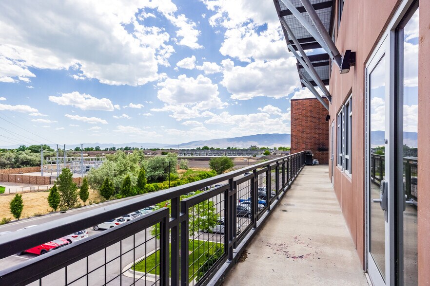 More Photos Of 600 S Geneva Rd, Orem Schools For Sale