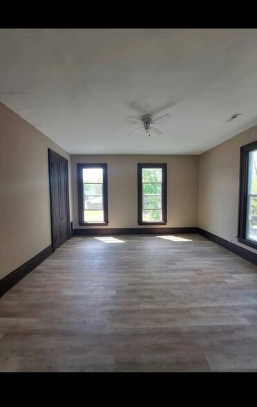 More Photos Of 402 W 9th St, Connersville Multifamily For Sale