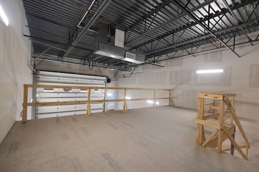 More Photos Of 1435 FM 1463 Rd, Katy Showroom For Sale