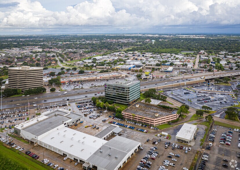 More Photos Of 9494 Southwest Fwy, Houston Office For Lease