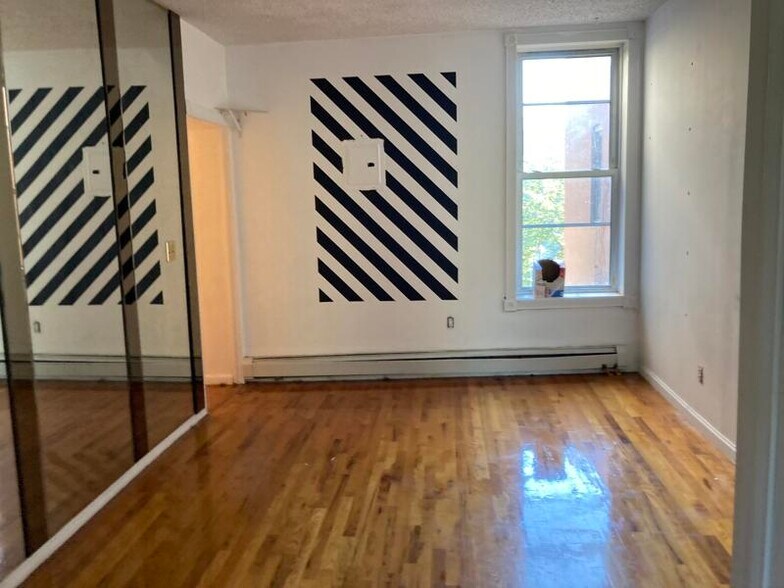 More Photos Of 466 Prospect Pl, Brooklyn Apartments For Sale