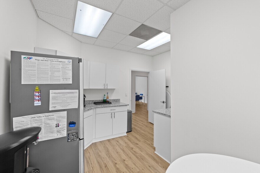 More Photos Of 3950 Blue Ridge Rd, Raleigh Medical For Sale