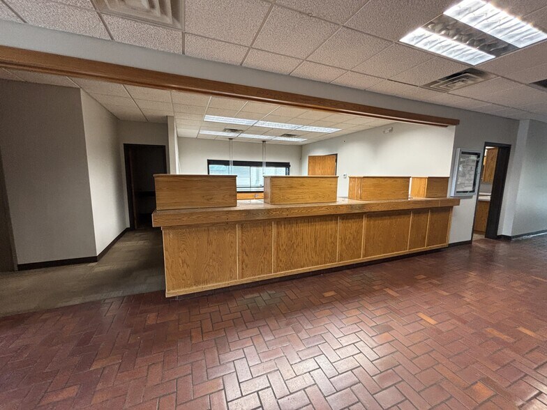 More Photos Of 115 US-64 W, Alma Loft Creative Space For Lease