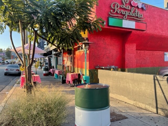 More Photos Of 2827 W Sunset Blvd, Los Angeles Restaurant For Lease