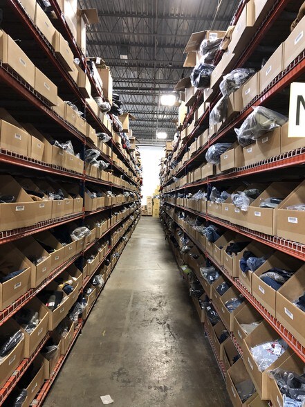 More Photos Of 560 Anglum Rd, Hazelwood Warehouse For Lease