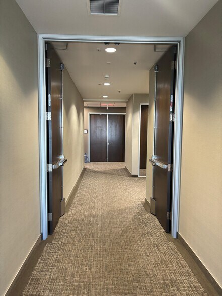 More Photos Of 5927 Balfour Ct, Carlsbad Office For Sale