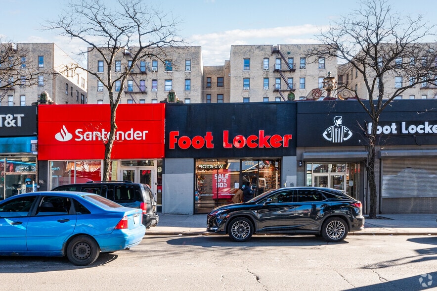 More Photos Of 2166 White Plains Rd, Bronx Freestanding For Lease