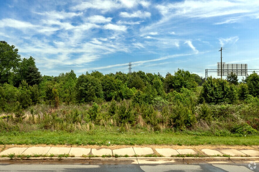 More Photos Of 11080 Eastfield Rd, Huntersville Land For Sale