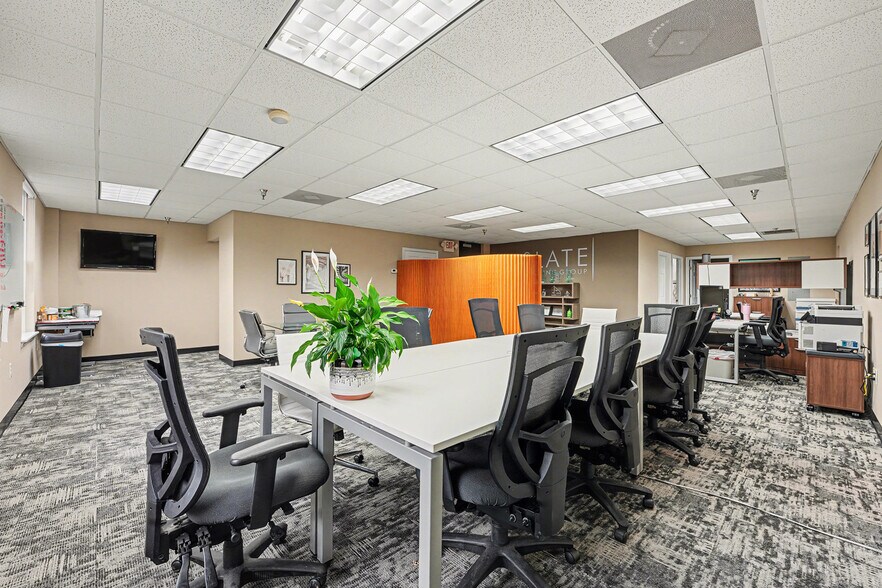 More Photos Of 19701 Bethel Church Rd, Cornelius Office For Sale