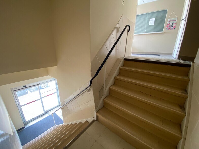 More Photos Of 115-119 Cedar St, Greater Sudbury General Retail For Sale