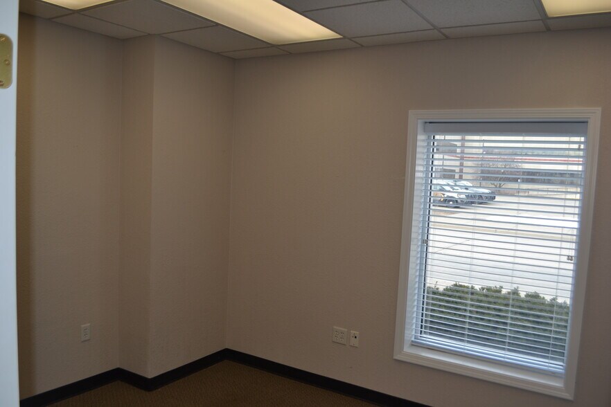More Photos Of 115 N 6th St, Wausau Medical For Lease