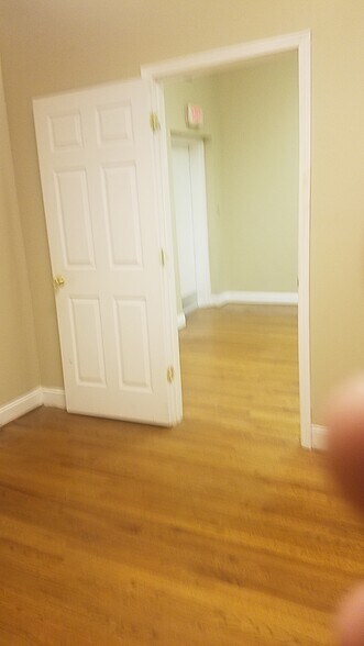 More Photos Of 5 Clusters Ct, Columbia Office For Lease