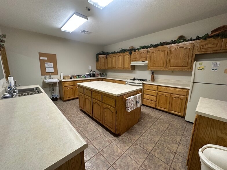 More Photos Of 3906 CR 2600, Dearing Specialty For Sale