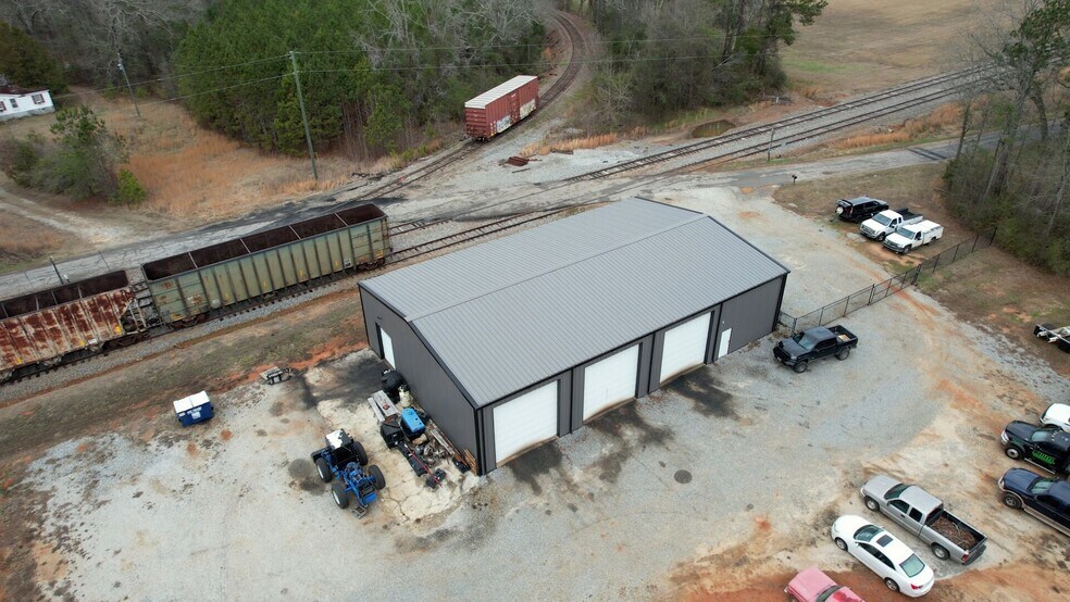 More Photos Of 200 Railroad St, Monticello Industrial For Sale