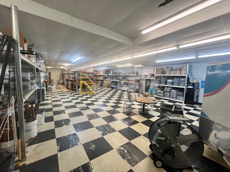 More Photos Of 211 14th St N, Saint Petersburg Light Manufacturing For Lease