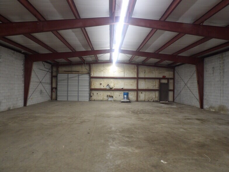 More Photos Of 1812 Wayside Dr, Houston Distribution For Lease