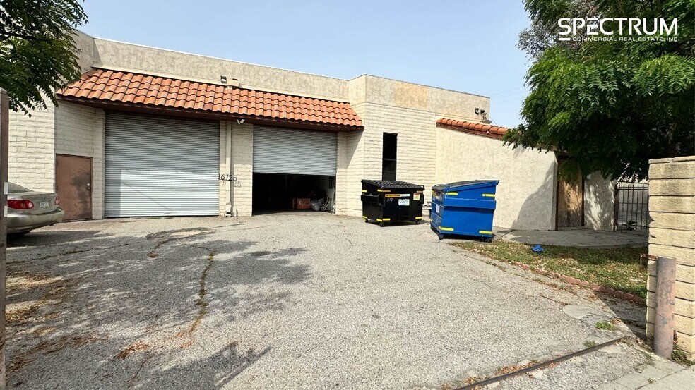 More Photos Of 16125 Cantlay St, Van Nuys Warehouse For Lease