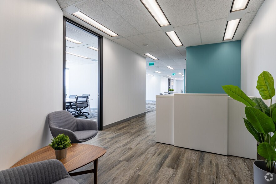 More Photos Of 2 Bloor St W, Toronto Office For Lease