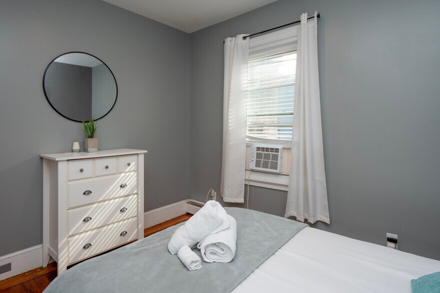 More Photos Of , Newport Multifamily For Sale