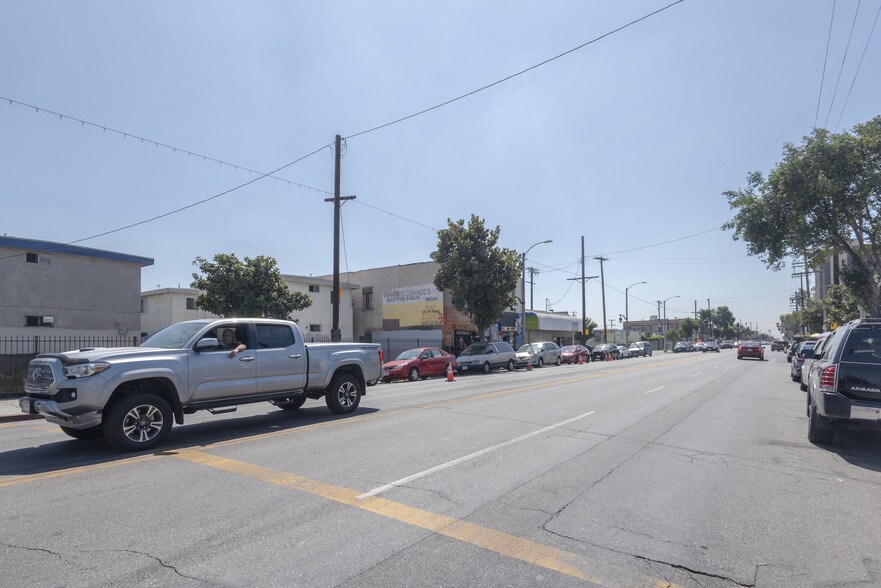 More Photos Of 4620 S Central Ave, Los Angeles Storefront For Lease