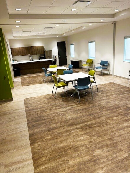 More Photos Of 460 Malabar Rd SE, Palm Bay Office For Sale