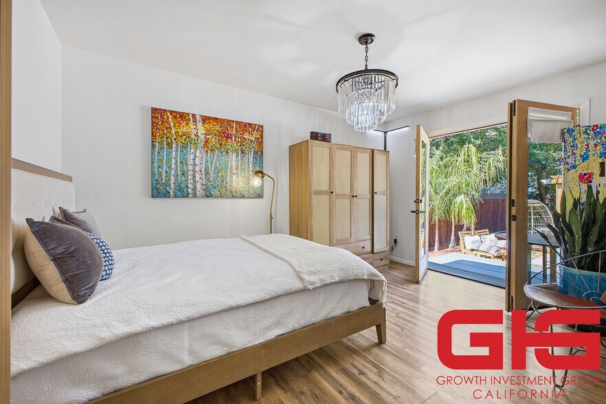 More Photos Of 261 N Oak Ave, Pasadena Multifamily For Sale