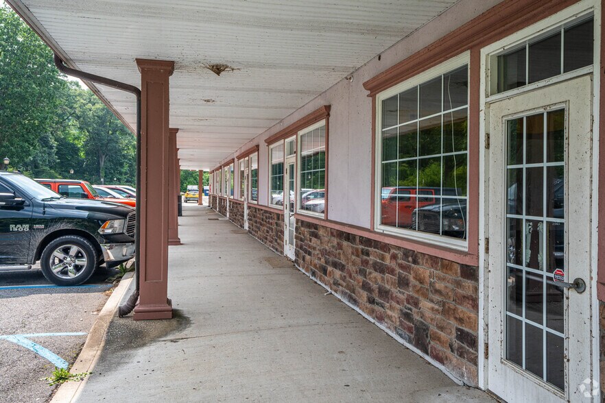 More Photos Of 22 US Highway 6, Port Jervis General Retail For Lease