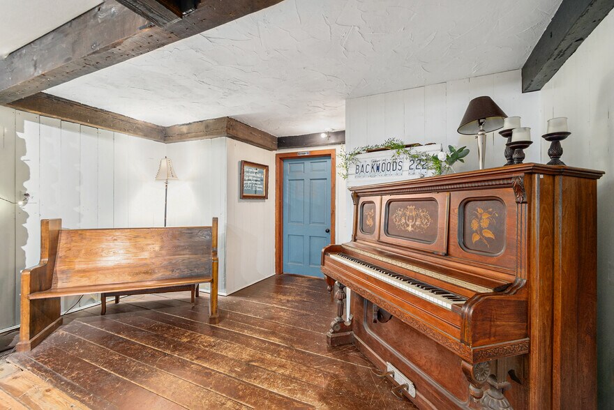 More Photos Of 11347 SE State Route DD, Gower Lodge Meeting Hall For Sale