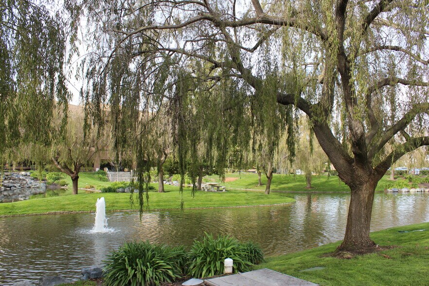 More Photos Of 5341 Old Redwood Hwy, Petaluma Office For Lease