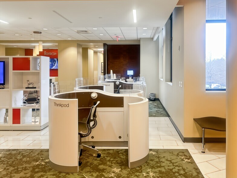 More Photos Of 410 Peachtree Pky, Cumming Coworking Space
