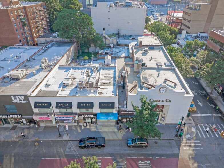 More Photos Of 3653-3669 Main St, Flushing Storefront Retail Office For Lease