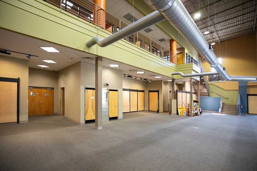 More Photos Of 5900 Mo-150 Hwy, Grandview Auto Dealership For Sale