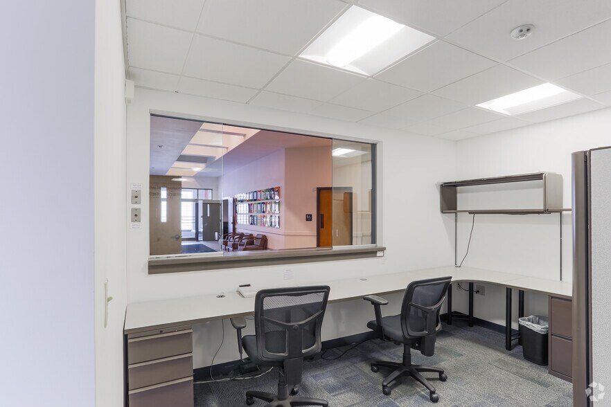 More Photos Of 1201 Banksville Rd, Pittsburgh Office For Sale