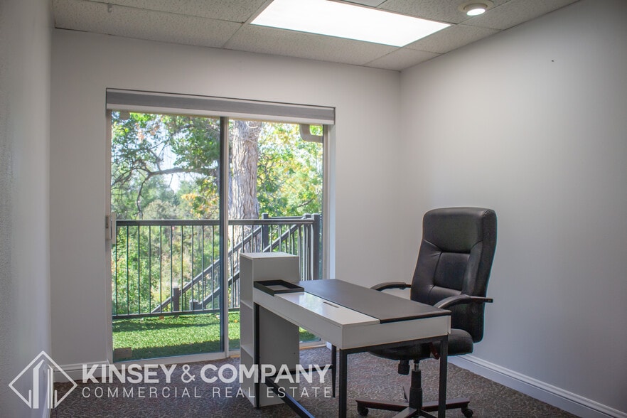 More Photos Of 1201 S Parker Rd, Denver Medical For Sale