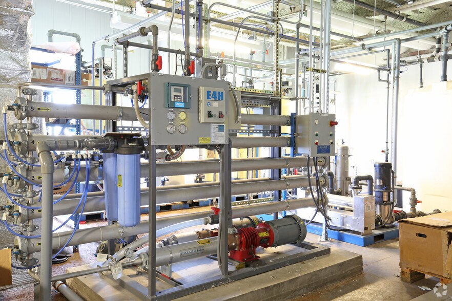 More Photos Of 2600 Manitou Rd, Rochester Research And Development For Lease