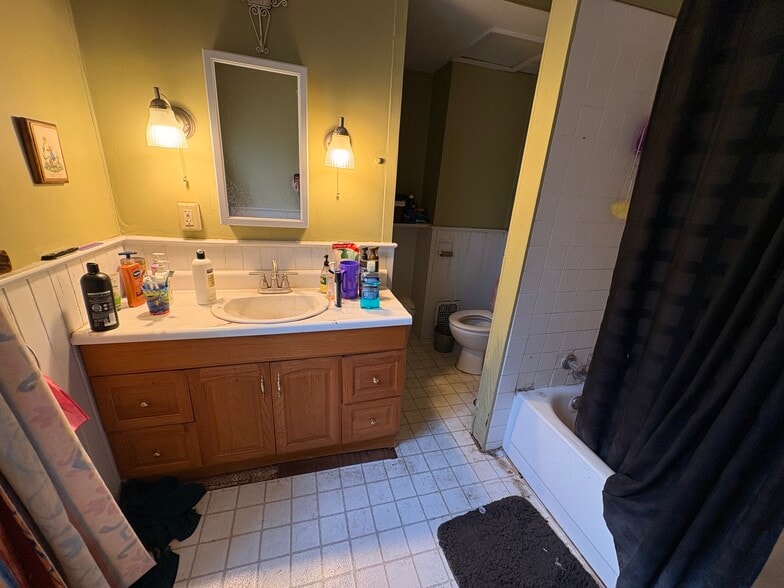 More Photos Of 401 N Salisbury St, West Lafayette Apartments For Sale