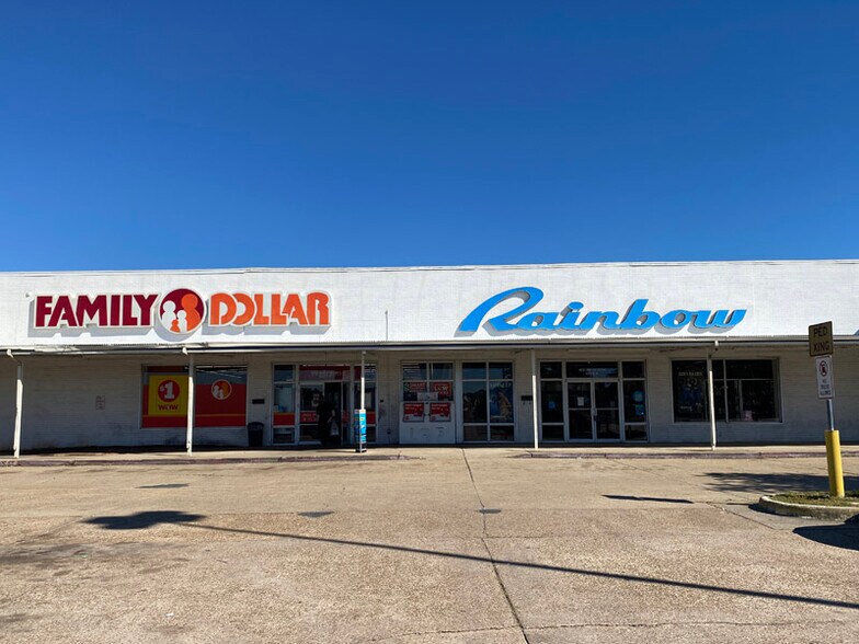 More Photos Of 6713, 6715, 672 Pines Rd. Rd, Shreveport General Retail For Sale