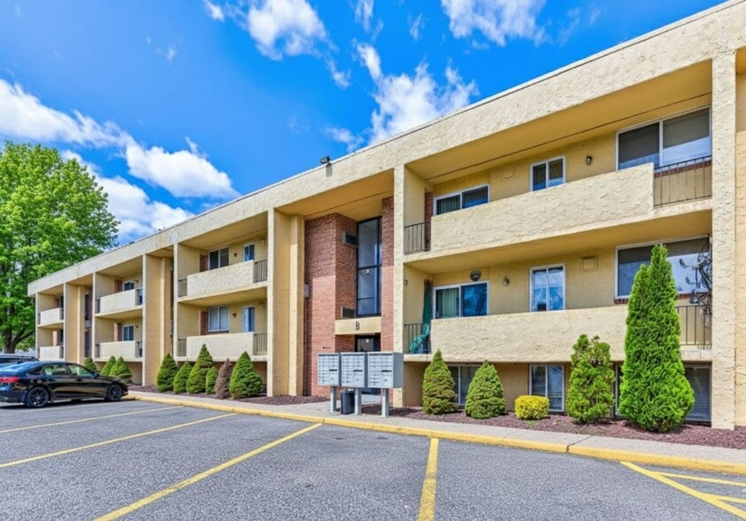 Primary Photo Of 400 N Black Horse Pike, Blackwood Apartments For Sale