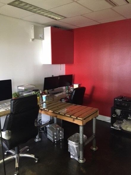 More Photos Of 6355 NW 36th St, Miami Loft Creative Space For Lease