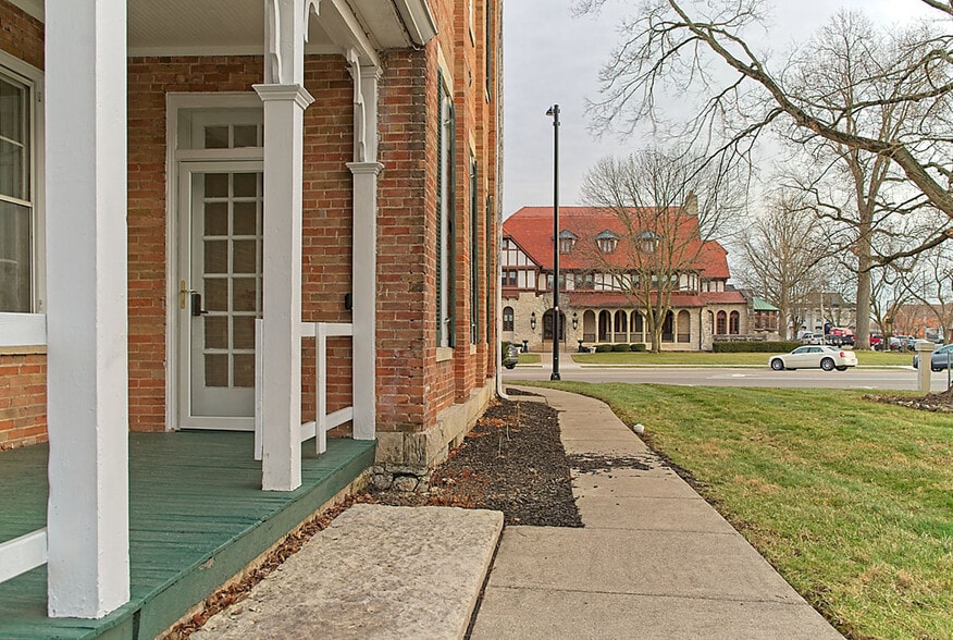 More Photos Of 314 W Main St, Troy Coworking Space