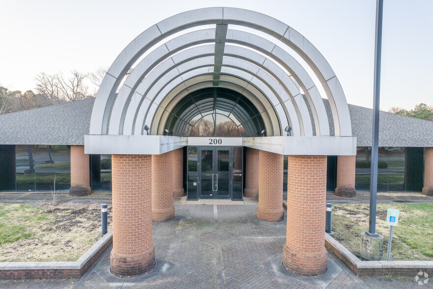 More Photos Of 200 Enterprise Dr, Newport News Office For Lease
