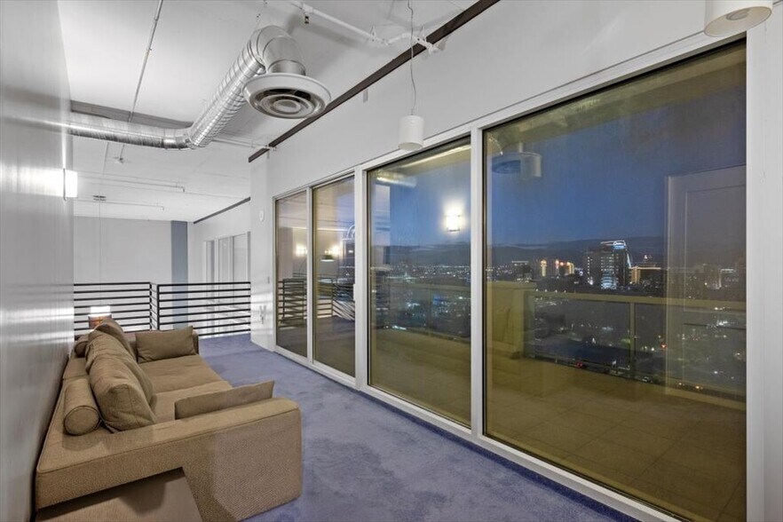 More Photos Of 900 S Las Vegas Blvd, Las Vegas Apartments For Sale