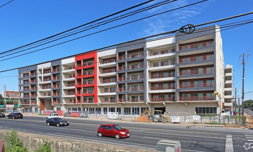 More Photos Of 4361 S Congress Ave, Austin Apartments For Sale