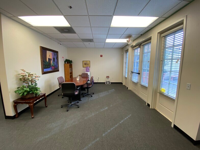 More Photos Of 3213 E Warm Springs Rd, Las Vegas Medical For Lease