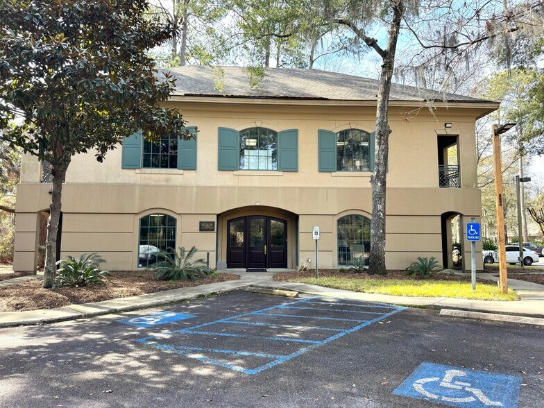 More Photos Of 4 Dunmore Ct, Hilton Head Island Medical For Sale
