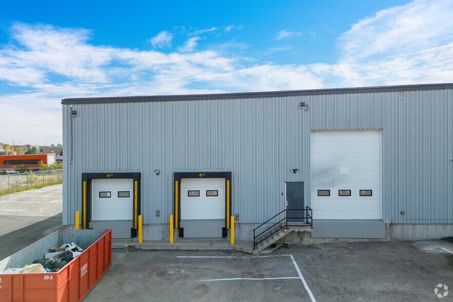 More Photos Of 2620 22nd St NE, Calgary Warehouse For Sale